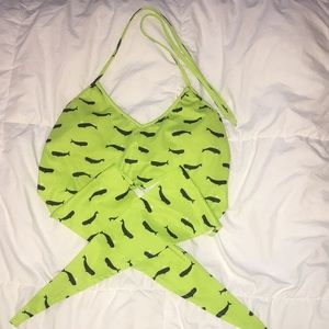 M Nwot whales tied up top